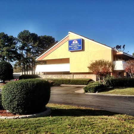Americas Best Value Inn And Suites Little Rock Bagian luar foto