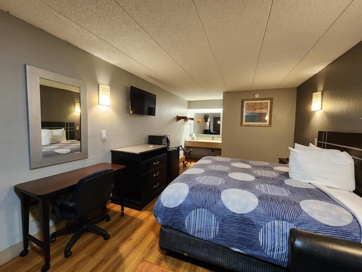 Americas Best Value Inn And Suites Little Rock Bagian luar foto