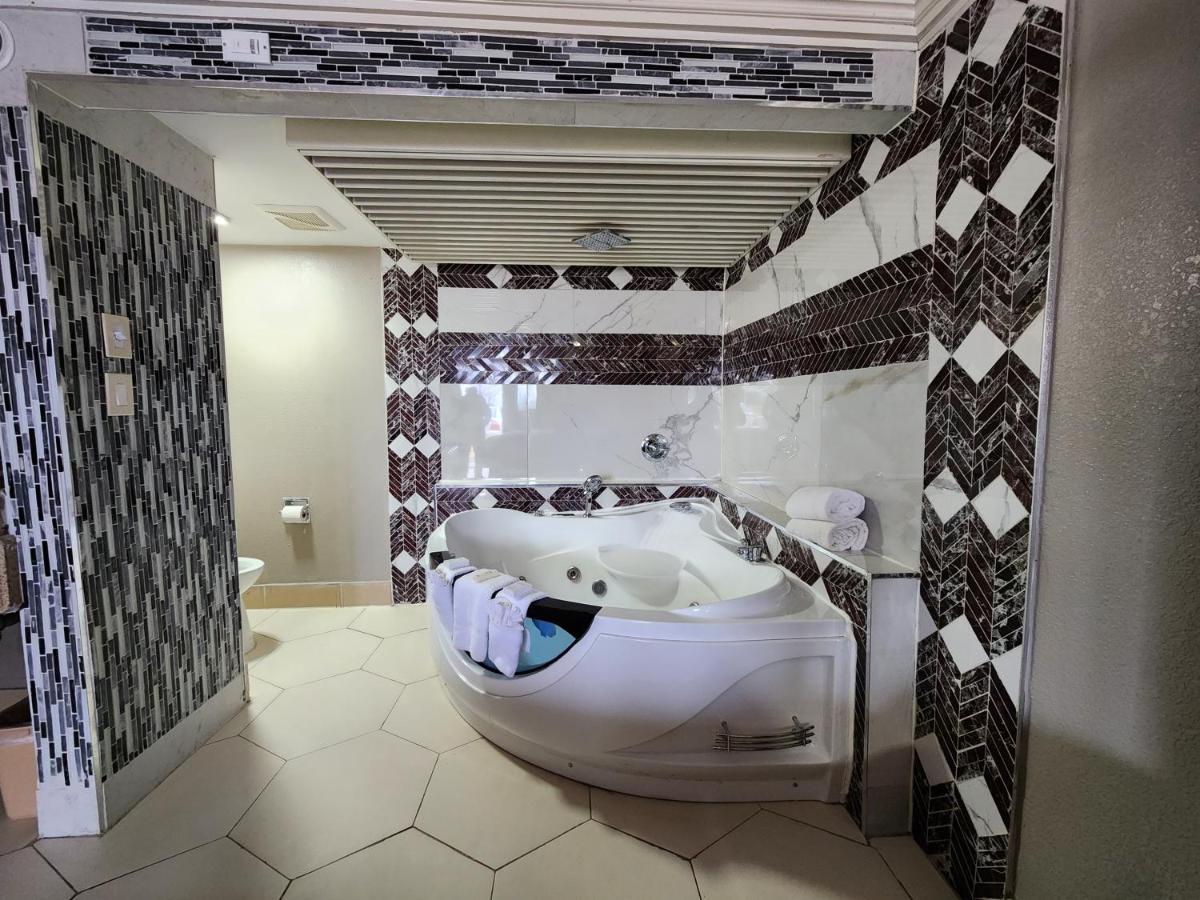 Americas Best Value Inn And Suites Little Rock Bagian luar foto