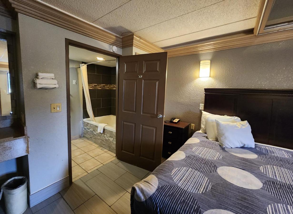 Americas Best Value Inn And Suites Little Rock Bagian luar foto