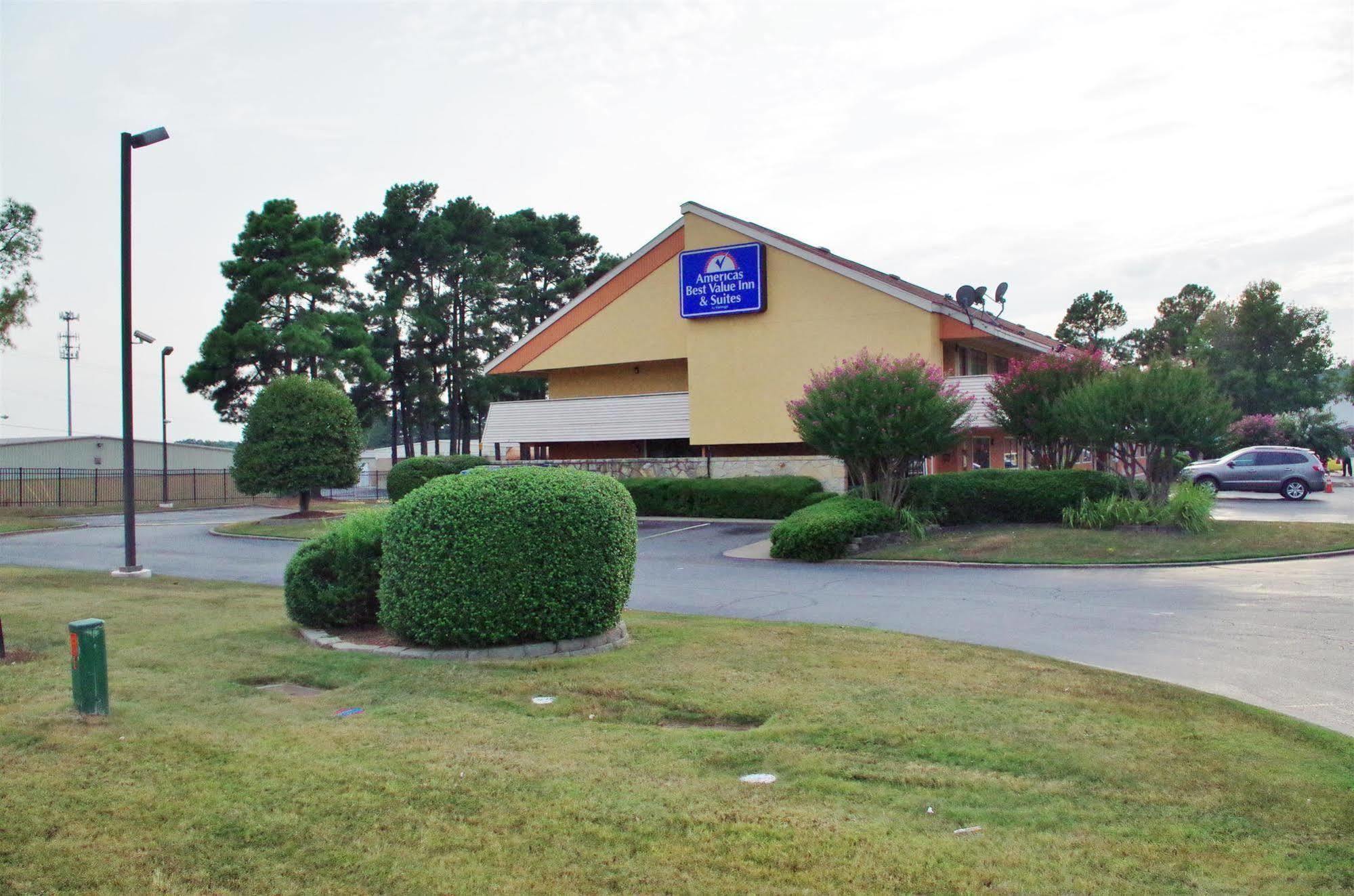 Americas Best Value Inn And Suites Little Rock Bagian luar foto